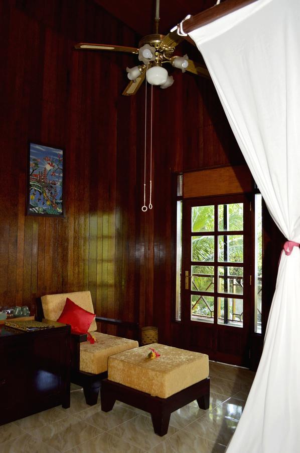 Kungkungan Bay Resort Bitung Esterno foto