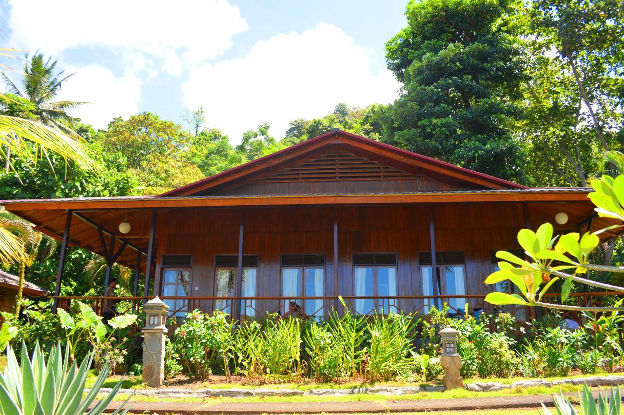 Kungkungan Bay Resort Bitung Esterno foto