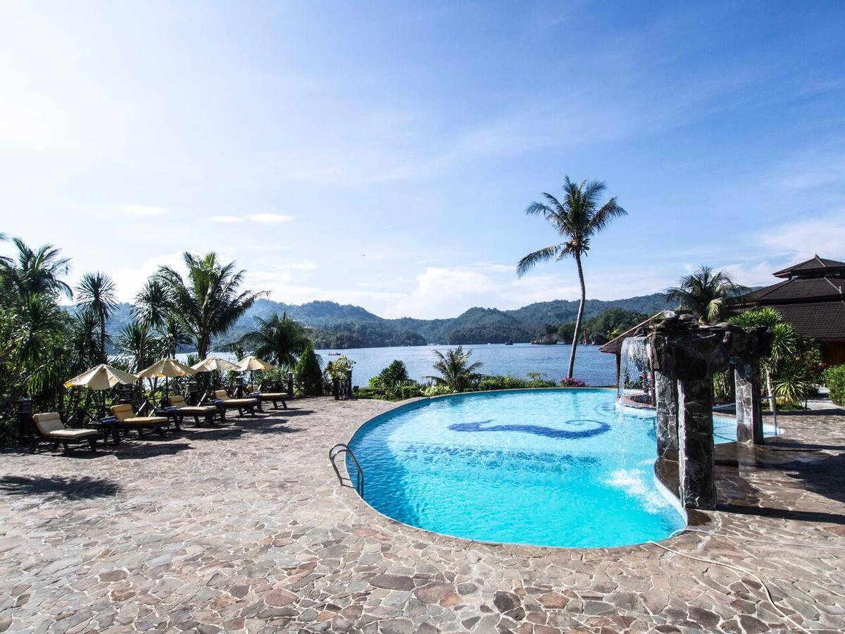 Kungkungan Bay Resort Bitung Esterno foto