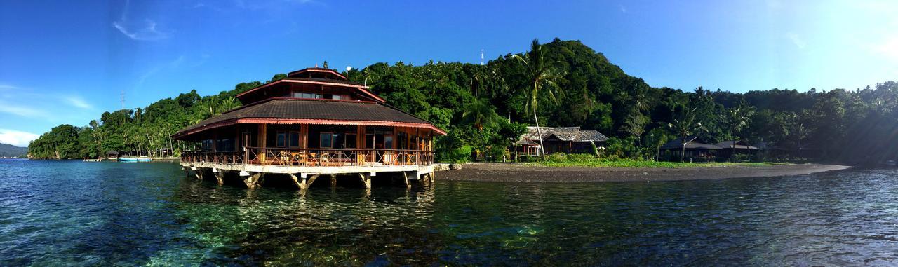 Kungkungan Bay Resort Bitung Esterno foto
