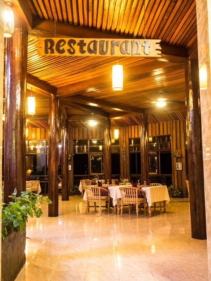 Kungkungan Bay Resort Bitung Esterno foto