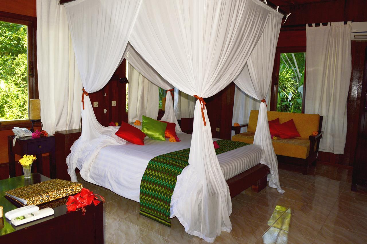 Kungkungan Bay Resort Bitung Esterno foto