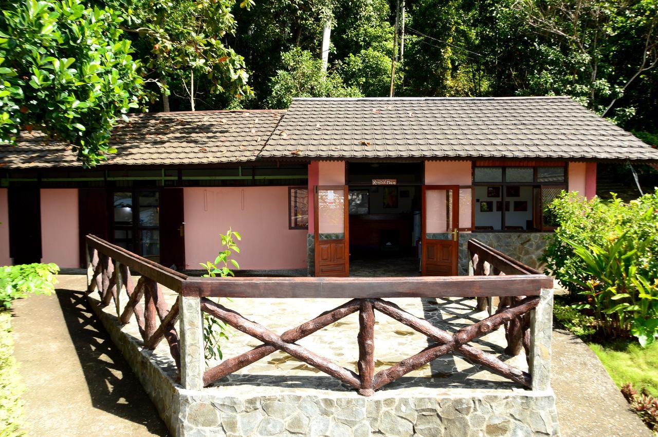 Kungkungan Bay Resort Bitung Esterno foto